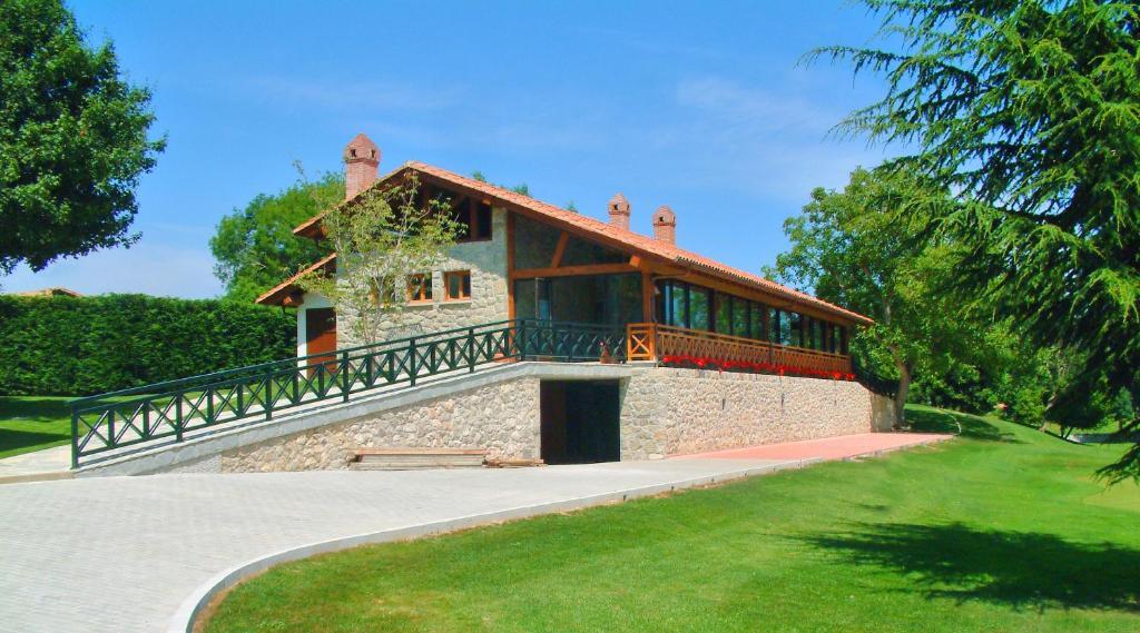 Hotel Aldama Golf Quintana de Llanes Exterior photo