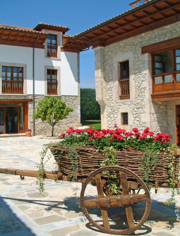 Hotel Aldama Golf Quintana de Llanes Exterior photo