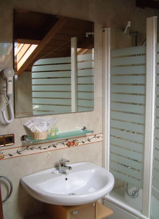 Hotel Aldama Golf Quintana de Llanes Room photo
